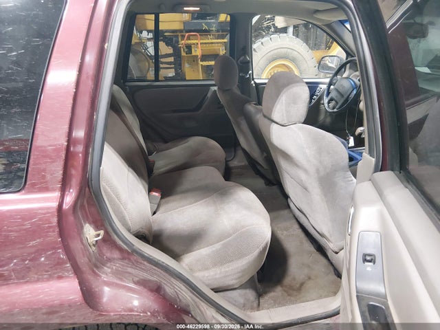 2000 Jeep Grand Cherokee Laredo მანქანა იყიდება აუქციონზე, vin: 1J4GW48NXYC222537, აუქციონის ნომერი: 46229598
