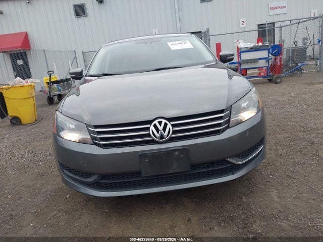 Volkswagen Passat 1.8t Wolfsburg Edition 2014 1VWAT7A37EC114979 Image 12