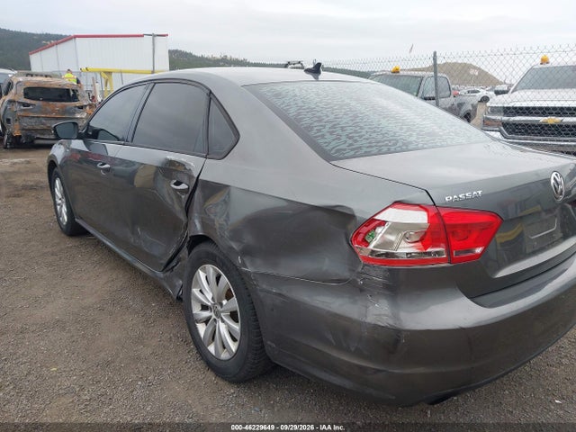 Volkswagen Passat 1.8t Wolfsburg Edition 2014 1VWAT7A37EC114979 Image 17