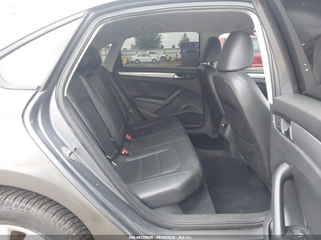 Volkswagen Passat 1.8t Wolfsburg Edition 2014 1VWAT7A37EC114979 Image 8