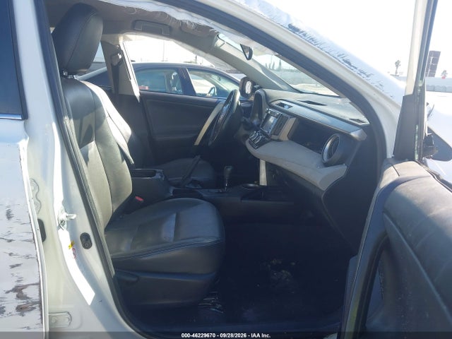 Toyota RAV4 LE 2015 JTMZFREVXFJ058201 Image 5