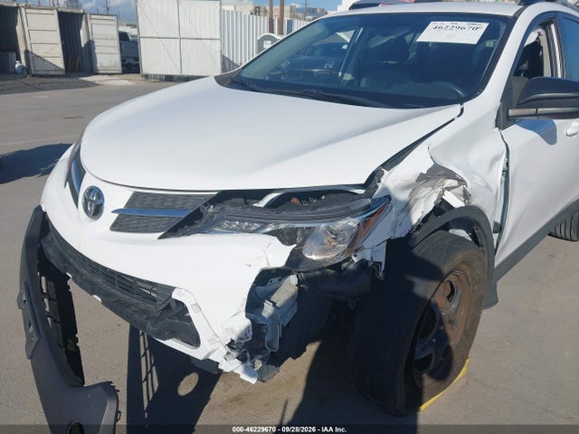 Toyota RAV4 LE 2015 JTMZFREVXFJ058201 Image 6