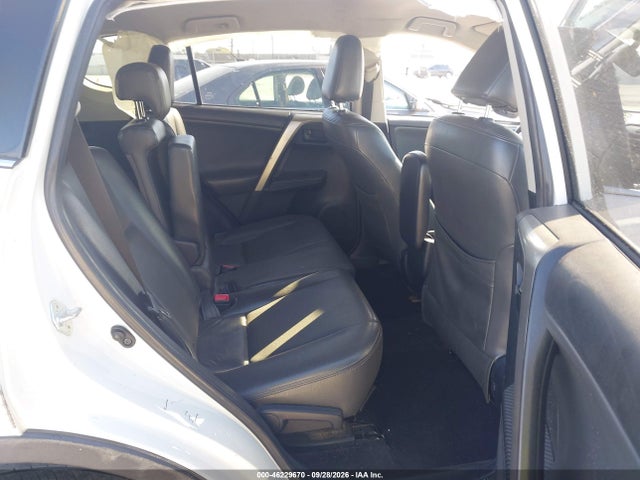 Toyota RAV4 LE 2015 JTMZFREVXFJ058201 Image 8
