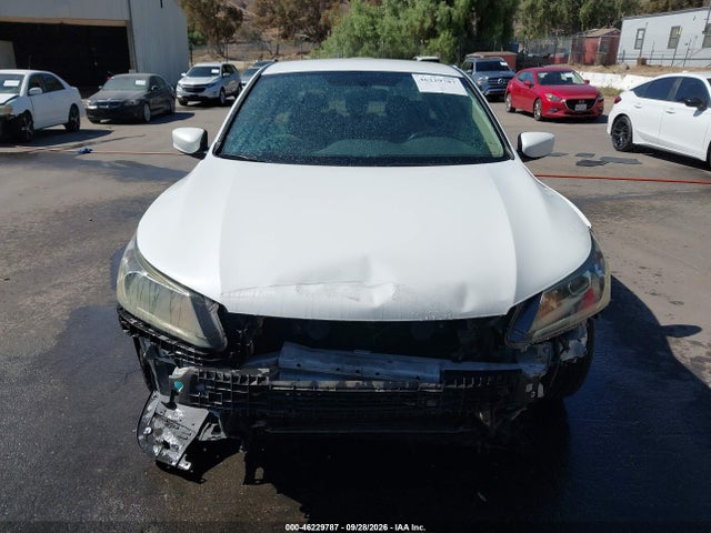 Продажа на аукционе авто 2015 Honda Accord Lx, vin: 1HGCR2F38FA070544, номер лота: 46229787