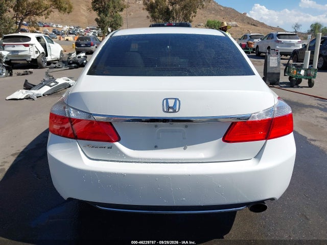 Продажа на аукционе авто 2015 Honda Accord Lx, vin: 1HGCR2F38FA070544, номер лота: 46229787