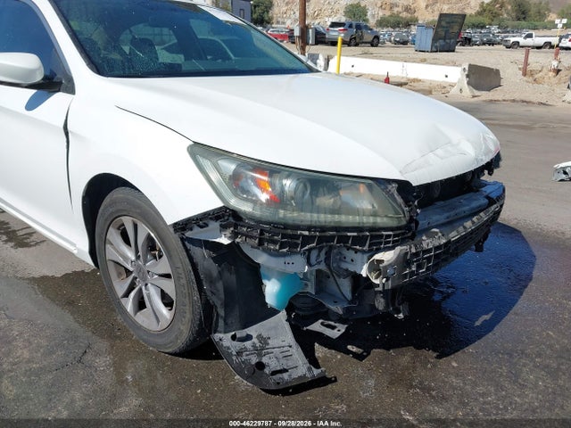 Продажа на аукционе авто 2015 Honda Accord Lx, vin: 1HGCR2F38FA070544, номер лота: 46229787