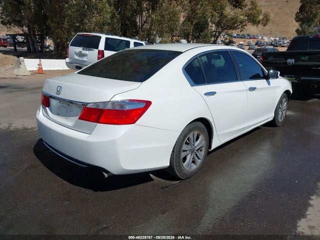Продажа на аукционе авто 2015 Honda Accord Lx, vin: 1HGCR2F38FA070544, номер лота: 46229787