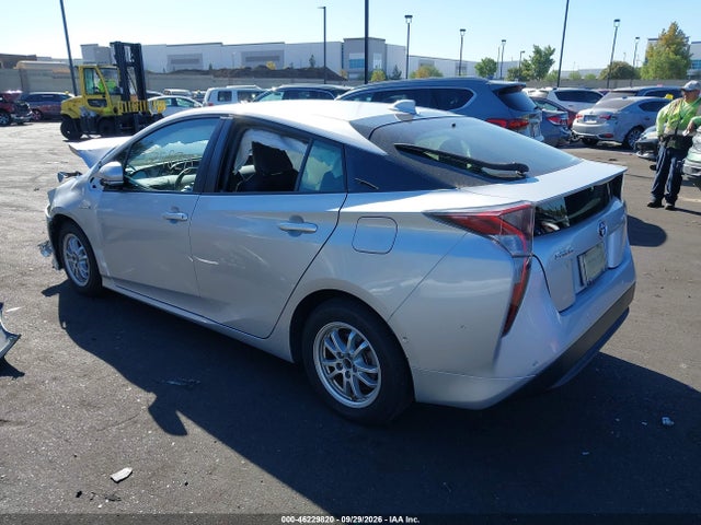 Toyota Prius Four 2016 JTDKARFU5G3514231 Image 3