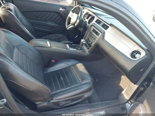 46229838 :رقم المزاد ، 1ZVBP8AN4A5166326 vin ، 2010 Ford Mustang V6/v6 Premium مزاد بيع