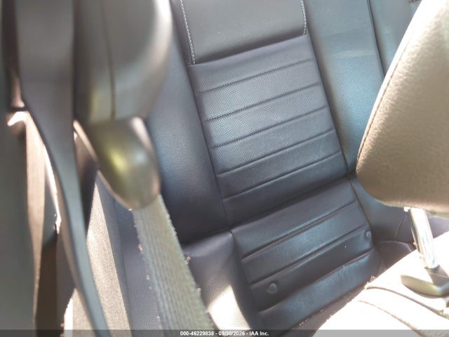 46229838 :رقم المزاد ، 1ZVBP8AN4A5166326 vin ، 2010 Ford Mustang V6/v6 Premium مزاد بيع