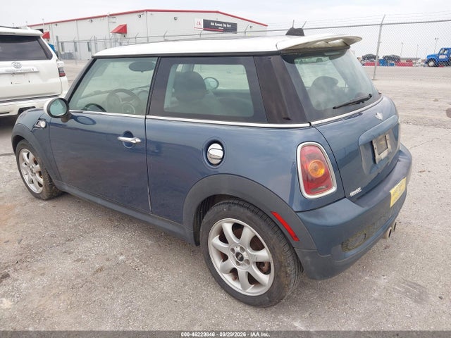2010 Mini Cooper S მანქანა იყიდება აუქციონზე, vin: WMWMF7C54ATX43452, აუქციონის ნომერი: 46229846