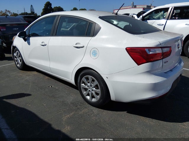 KIA RIO LX 2016 KNADM4A37G6685527 Image 3