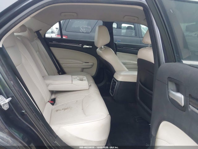 46230030 :رقم المزاد ، 2C3CCAKGXJH170372 vin ، 2018 Chrysler 300 Limited Awd مزاد بيع