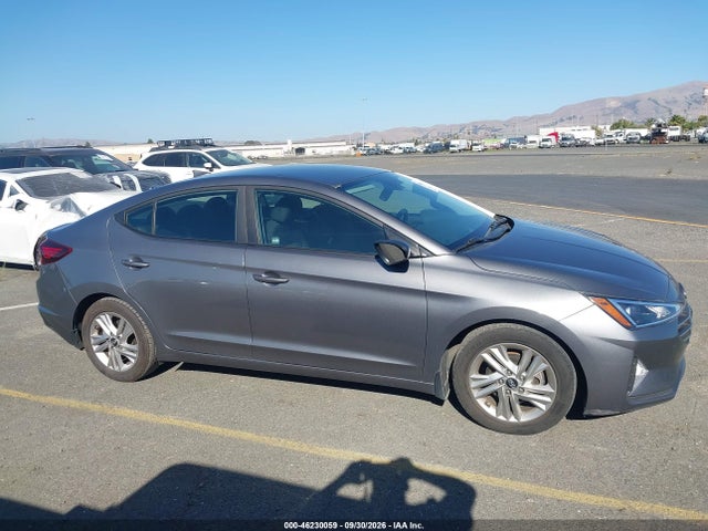 5NPD84LF0KH476742 Hyundai ELANTRA SEL