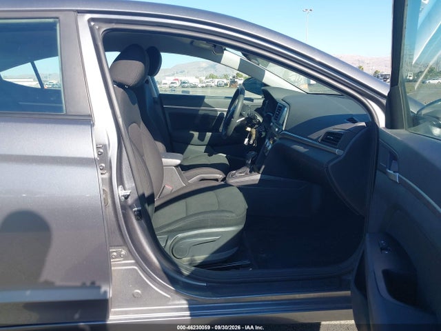 5NPD84LF0KH476742 Hyundai ELANTRA SEL