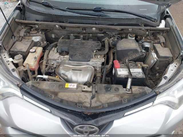 JTMZFREV5JJ171563 Toyota RAV4 LE