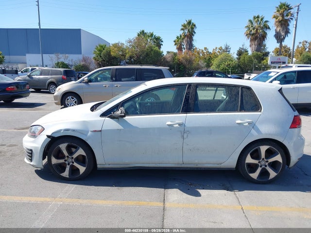 3VW5T7AU9FM070283 Volkswagen Golf Gti 2.0t S 4-door