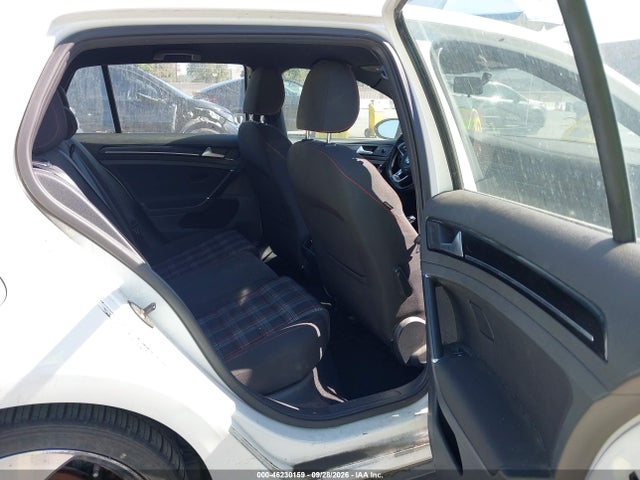 3VW5T7AU9FM070283 Volkswagen Golf Gti 2.0t S 4-door