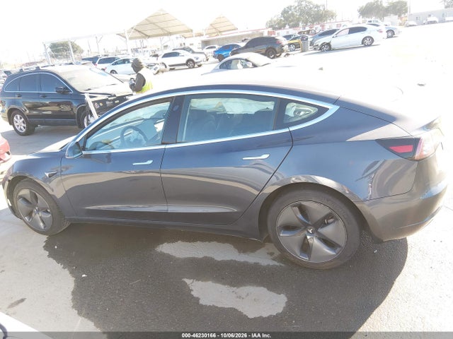 2020 Tesla Model 3 Standard Range Plus Rear-wheel Drive/standard Range Rear-wheel Drive მანქანა იყიდება აუქციონზე, vin: 5YJ3E1EA8LF590301, აუქციონის ნომერი: 46230166