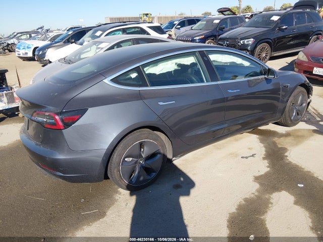 2020 Tesla Model 3 Standard Range Plus Rear-wheel Drive/standard Range Rear-wheel Drive მანქანა იყიდება აუქციონზე, vin: 5YJ3E1EA8LF590301, აუქციონის ნომერი: 46230166