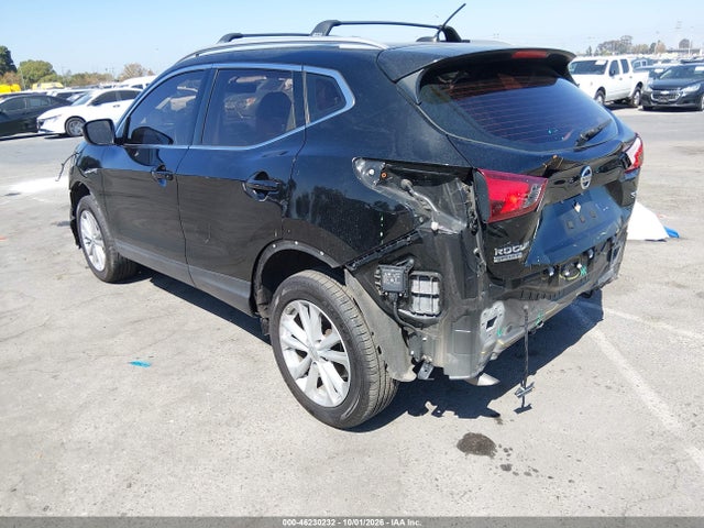 46230232 :رقم المزاد ، JN1BJ1CPXJW182912 vin ، 2018 Nissan Rogue Sport Sv مزاد بيع