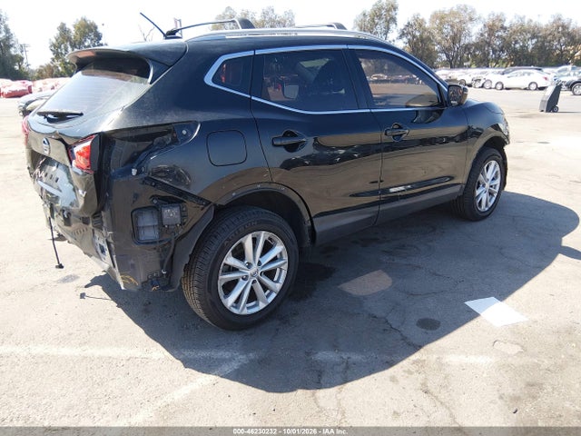 46230232 :رقم المزاد ، JN1BJ1CPXJW182912 vin ، 2018 Nissan Rogue Sport Sv مزاد بيع