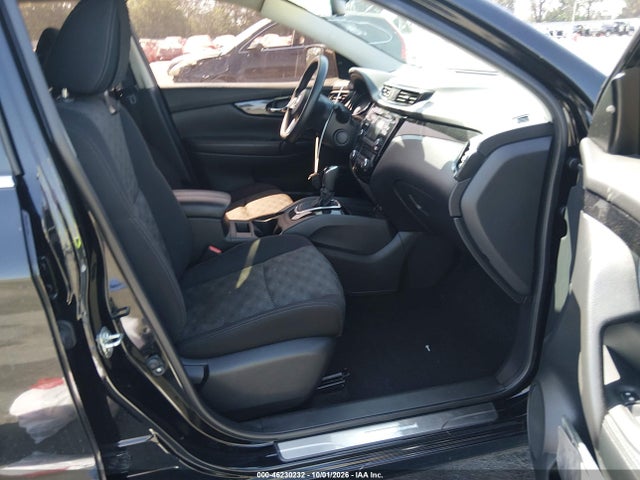 46230232 :رقم المزاد ، JN1BJ1CPXJW182912 vin ، 2018 Nissan Rogue Sport Sv مزاد بيع