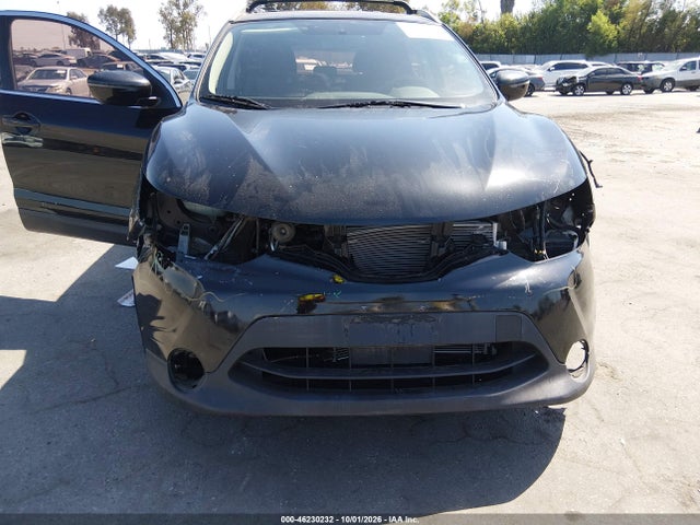 46230232 :رقم المزاد ، JN1BJ1CPXJW182912 vin ، 2018 Nissan Rogue Sport Sv مزاد بيع