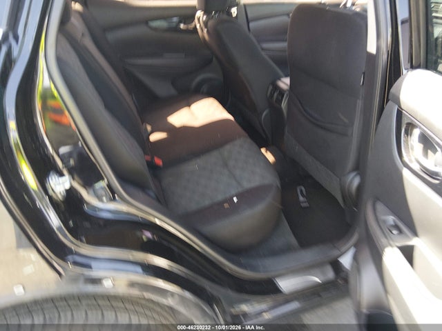 46230232 :رقم المزاد ، JN1BJ1CPXJW182912 vin ، 2018 Nissan Rogue Sport Sv مزاد بيع