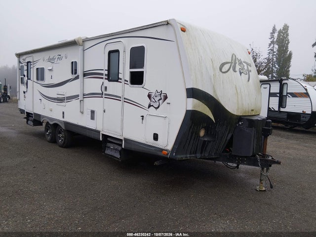 2014 4N11Y2528E0140809 главное изображение