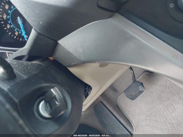 1FMCU0G7XFUA07801 Ford ESCAPE SE