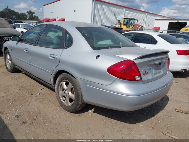 46230311 :رقم المزاد ، 1FAFP55SX2A109162 vin ، 2002 Ford Taurus Ses مزاد بيع