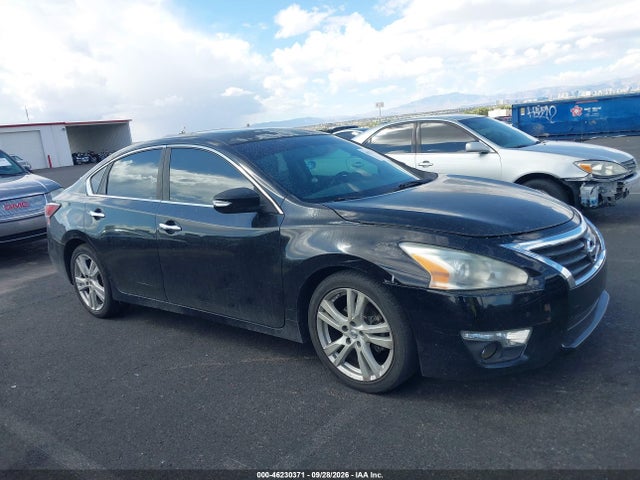2015 Nissan Altima 3.5 S/3.5 Sl/3.5 Sv მანქანა იყიდება აუქციონზე, vin: 1N4BL3AP4FC497306, აუქციონის ნომერი: 46230371