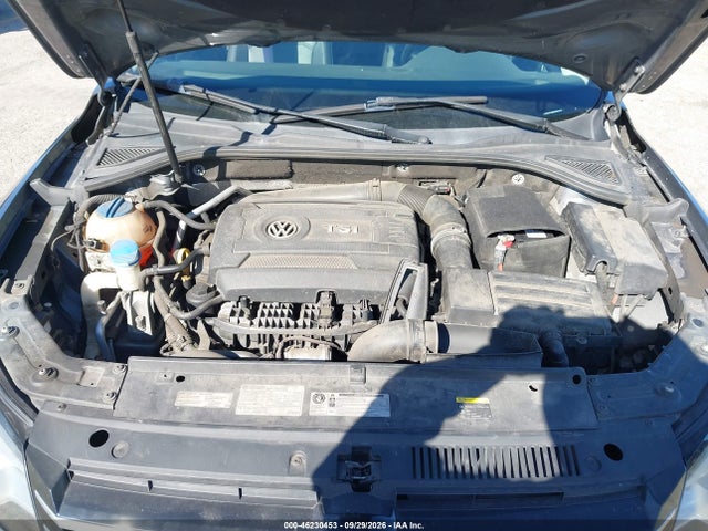 1VWAT7A30FC061074 Volkswagen Passat 1.8t Wolfsburg Edition