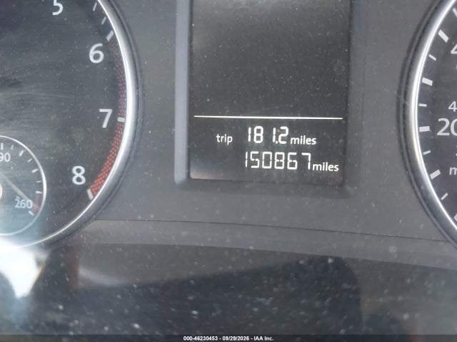 1VWAT7A30FC061074 Volkswagen Passat 1.8t Wolfsburg Edition