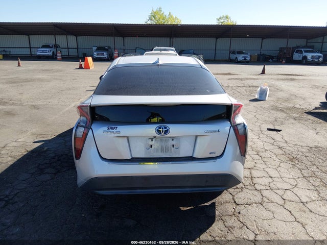 2016 Toyota Prius Two Eco მანქანა იყიდება აუქციონზე, vin: JTDKARFUXG3028675, აუქციონის ნომერი: 46230462