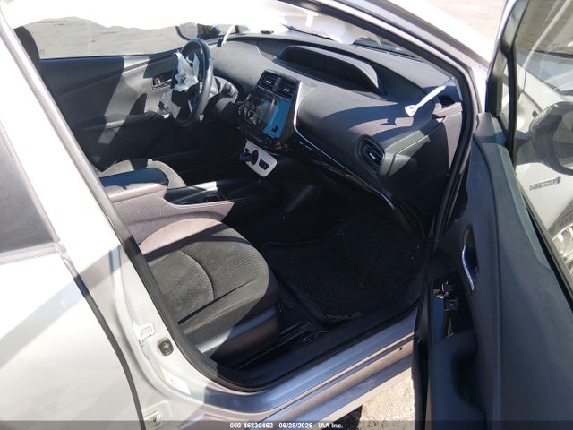 2016 Toyota Prius Two Eco მანქანა იყიდება აუქციონზე, vin: JTDKARFUXG3028675, აუქციონის ნომერი: 46230462