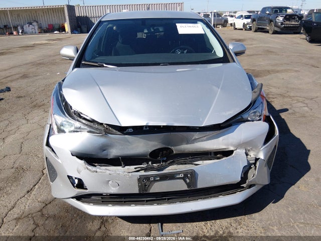 2016 Toyota Prius Two Eco მანქანა იყიდება აუქციონზე, vin: JTDKARFUXG3028675, აუქციონის ნომერი: 46230462