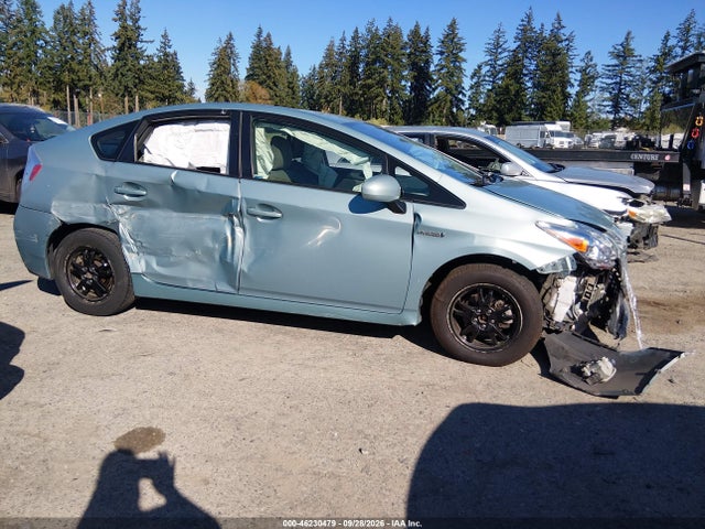 Toyota Prius 2014 JTDKN3DU7E1774112 Image 13