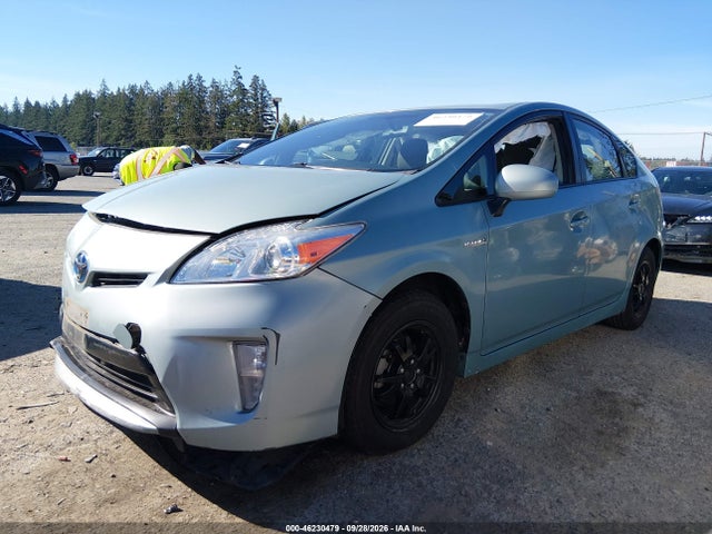 Toyota Prius 2014 JTDKN3DU7E1774112 Image 2