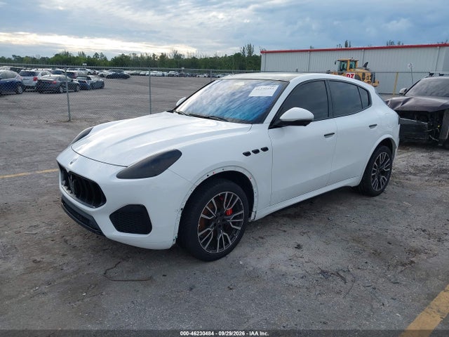 46230484 :رقم المزاد ، ZN682AVM6P7428914 vin ، 2023 Maserati Grecale Modena مزاد بيع