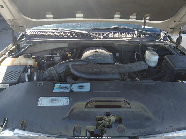 46230493 :رقم المزاد ، 1GNEC13V74J328324 vin ، 2004 Chevrolet Tahoe Ls مزاد بيع