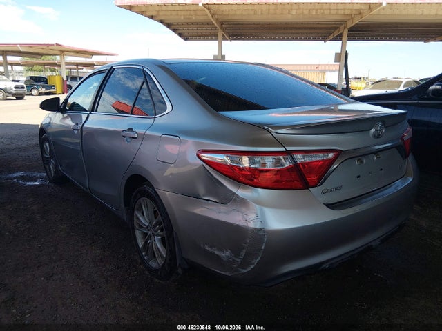 46230548 :رقم المزاد ، 4T1BF1FK1FU042535 vin ، 2015 Toyota Camry Se مزاد بيع