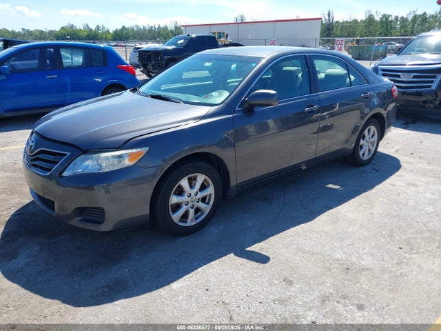46230577 :رقم المزاد ، 4T1BF3EK8BU175591 vin ، 2011 Toyota Camry Le مزاد بيع