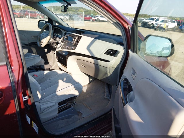 2011 Toyota Sienna Le მანქანა იყიდება აუქციონზე, vin: 5TDJK3DC3BS014074, აუქციონის ნომერი: 46230596