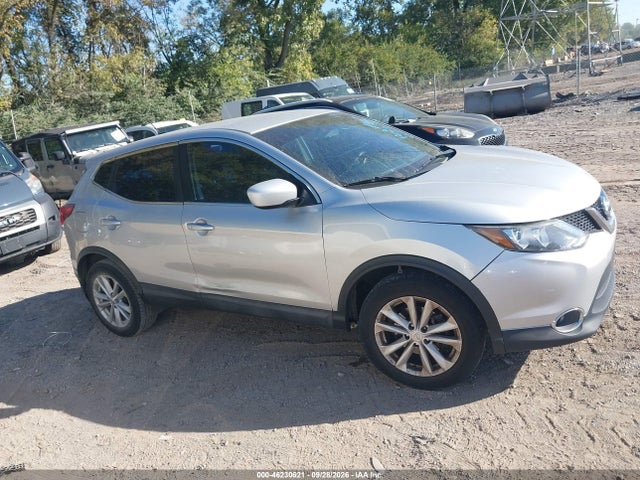 46230621 :رقم المزاد ، JN1BJ1CP7JW101297 vin ، 2018 Nissan Rogue Sport S مزاد بيع
