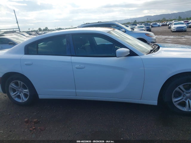 46230630 :رقم المزاد ، 2C3CDXBG6FH726796 vin ، 2015 Dodge Charger Se مزاد بيع