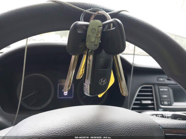 2015 Hyundai Sonata Se მანქანა იყიდება აუქციონზე, vin: 5NPE24AF1FH186573, აუქციონის ნომერი: 46230736