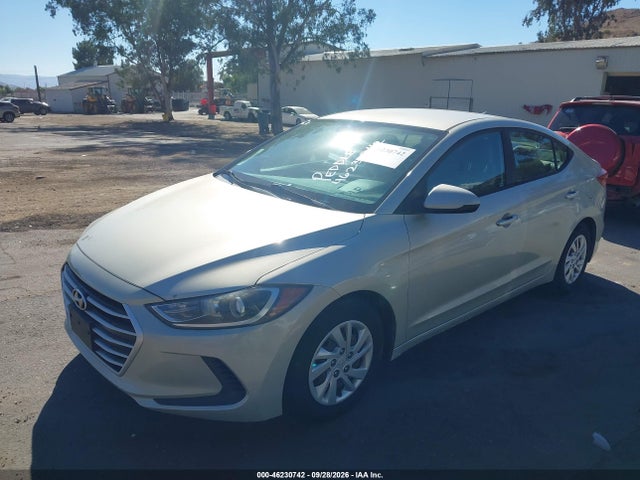Hyundai ELANTRA SE 2017 5NPD74LF9HH085892 Image 2