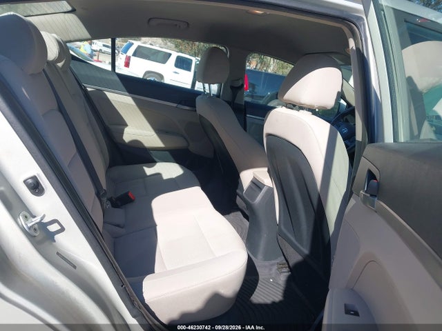 Hyundai ELANTRA SE 2017 5NPD74LF9HH085892 Image 8